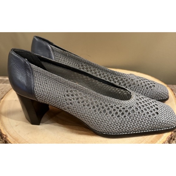 Stuart Weitzman Woven Mesh Point Block Heel Pumps Grey Silver Black Sz-8.5AA New - Picture 9 of 13